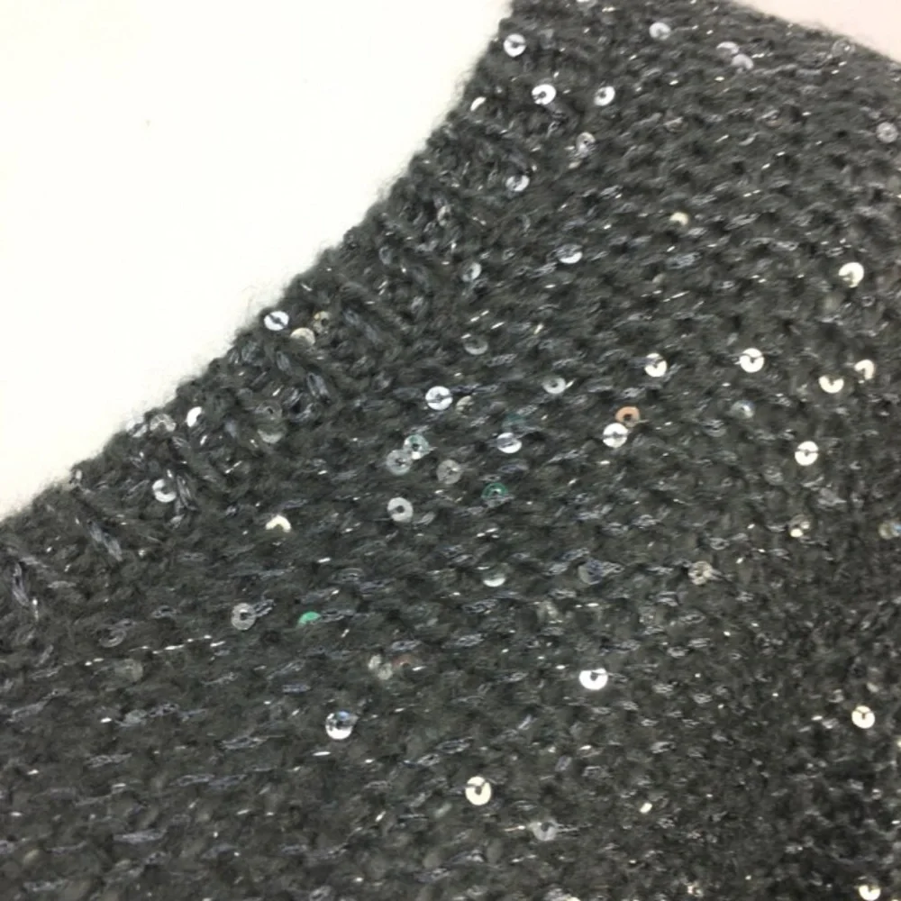 Apt 9 Gray Knitted Vneck Sweater w Silver Sequin‎